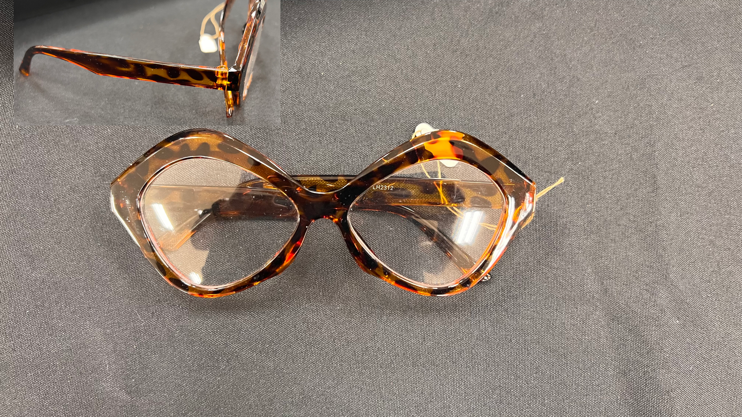 Wanda's Collection - Chic Vision