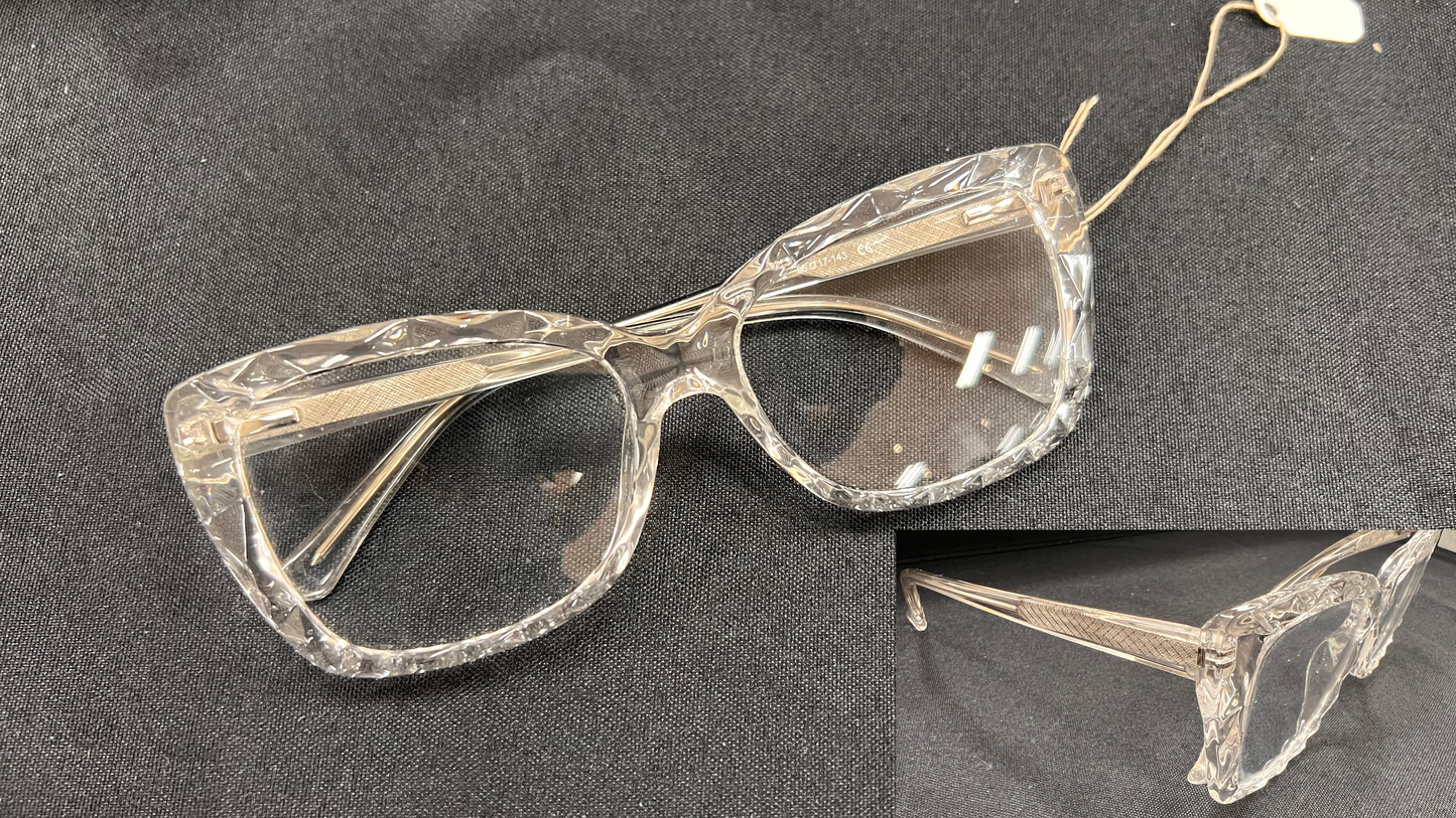 Wanda's Collection - Chic Vision